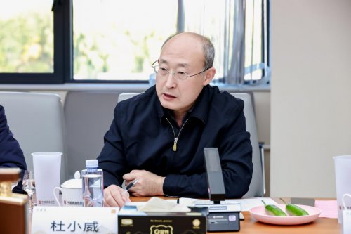 葵花酒業(yè)「問東方」獲酒協(xié)首肯，泰斗天團為何集體為「問東方」站臺？